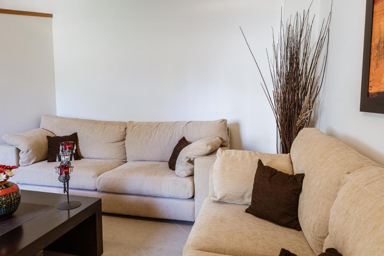 Vila Cactus Maisonette Near Airport Pórto Ráfti Exteriér fotografie
